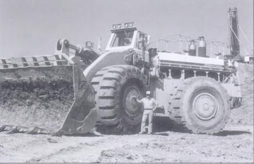 Погрузчик-великан модели «Payloader 580» выпущенный компанией «International Harvester» в 1070 году