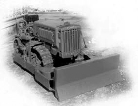 Бульдозер модели G40 выпущенный «Komatsu» в1943 году