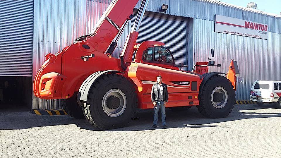 Телескопический погрузчика Manitou MHT 14350S