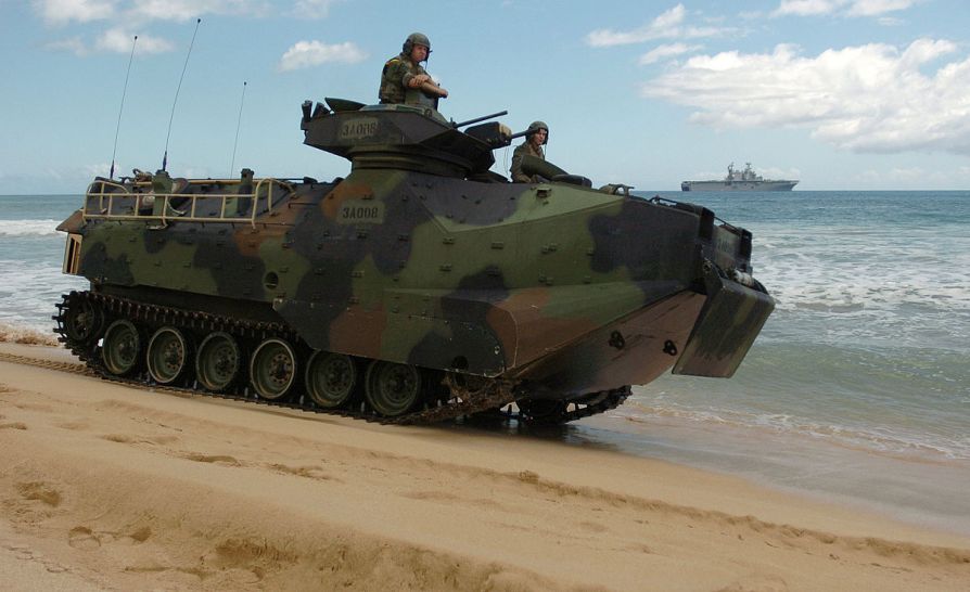 Десантная машина Amphibious Assault Vehicle (AAV)