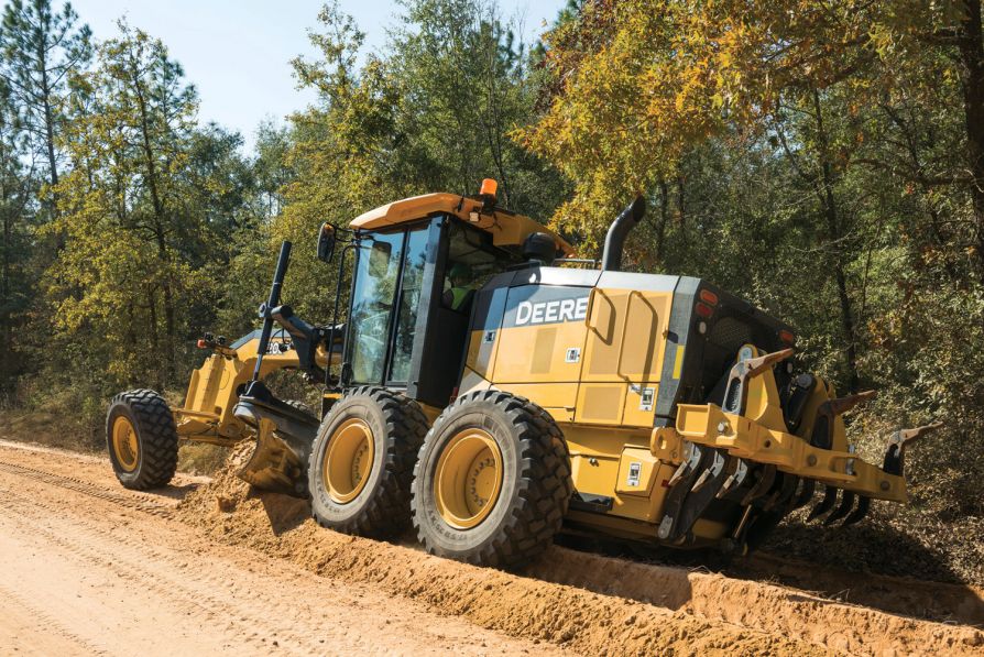 Автогрейдер John Deere 620G