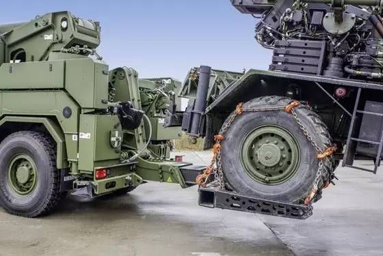 Бронированный автокран G-BKF захваты колес