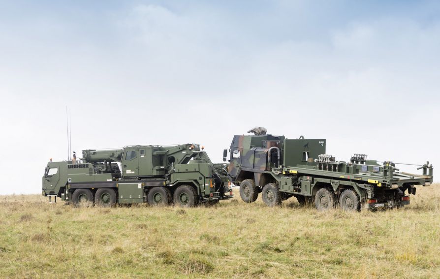Новые бронированные автокраны Liebherr повышенной проходимости
