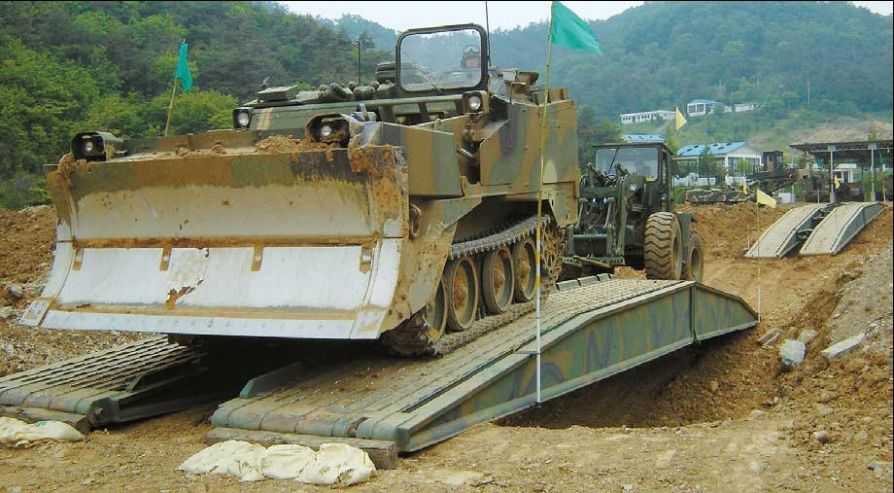 Бронированный бульдозер М9АСЕ
