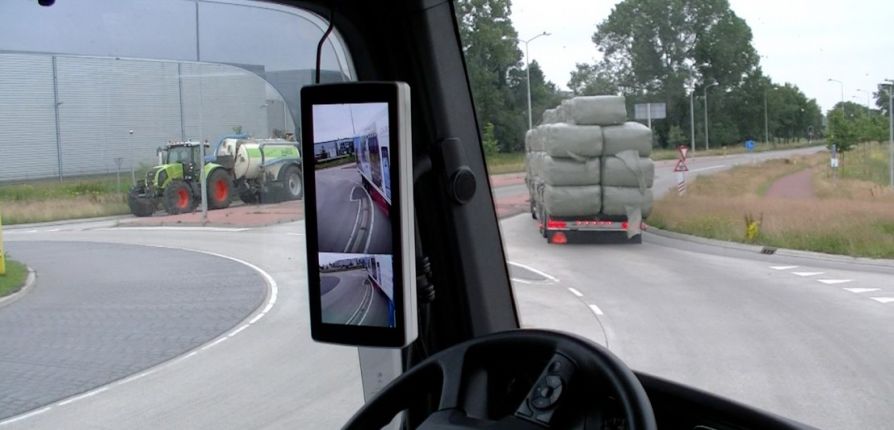 Scania создала систему цифровых зеркал заднего вида для грузовиков