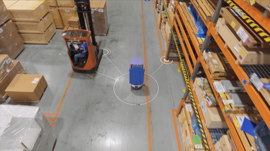 Складские транспортные роботы Fetch Robotics