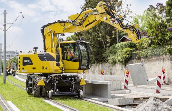 ​​Дорожно-рельсовый экскаватор Liebherr А 922 Litronic Rail
