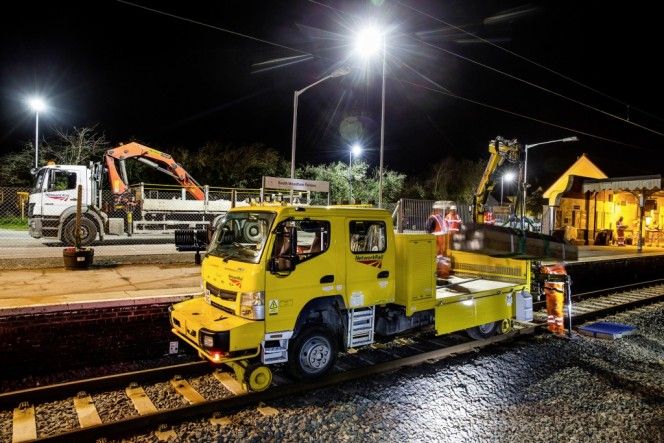 Британский железнодорожный Fuso Canter