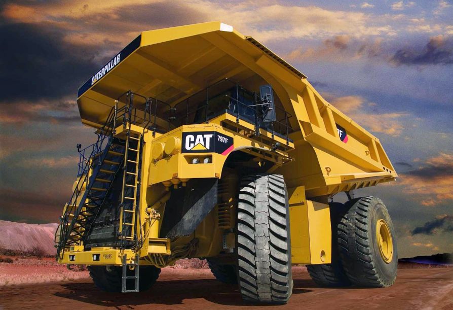 Карьерный самосвал Caterpillar 797