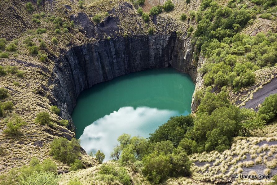 Кимберлитовый рудник «Большая дыра» (Kimberley Mine)