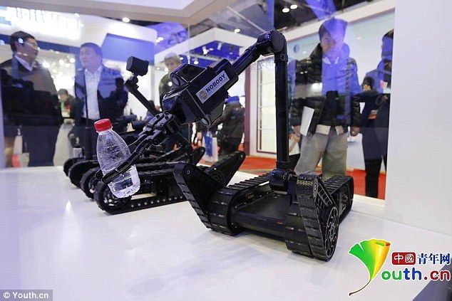 Китайские атитеррористические роботы