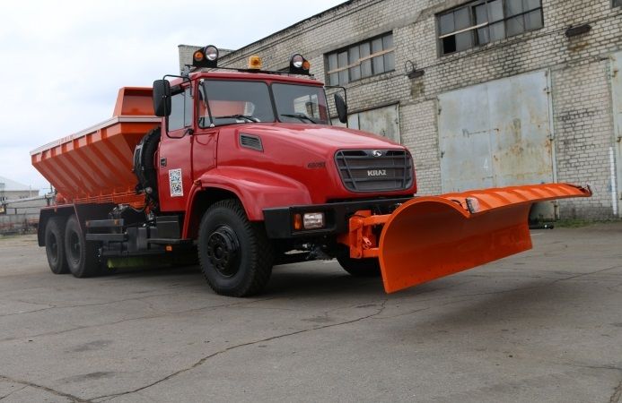 Коммунальная машина КРАЗ Дорожник с интегральной кабиной