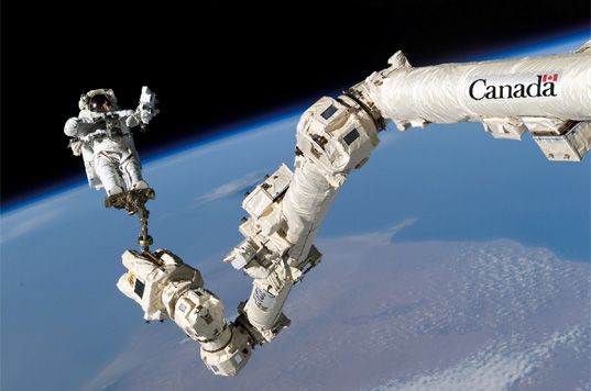 Кран-манипулятор Canadarm
