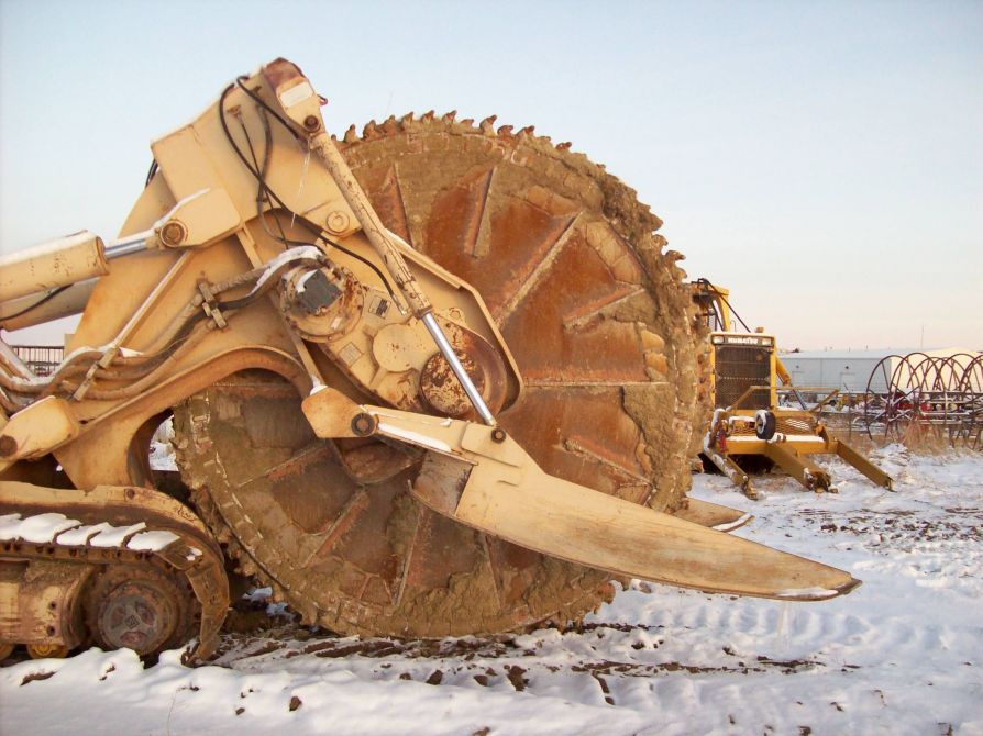Маятниковая пила траншеекопателя Tesmec Rocksaw RS 1100