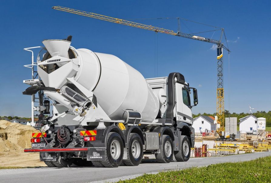 Новый автобетоносмеситель пятого поколения Liebherr HTM 905