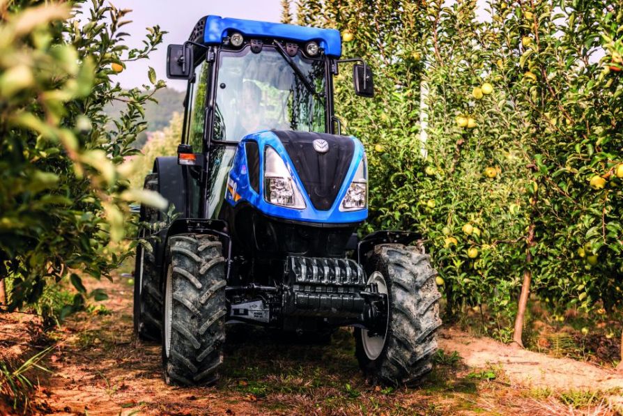Обновленная линейка узкоколейных тракторов New Holland T4 FNV