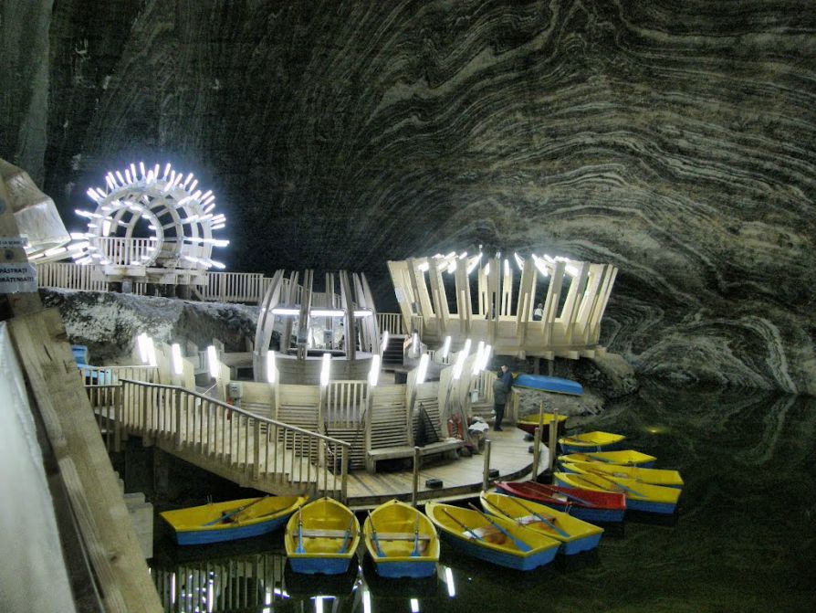 Подземное озеро Salina Turda