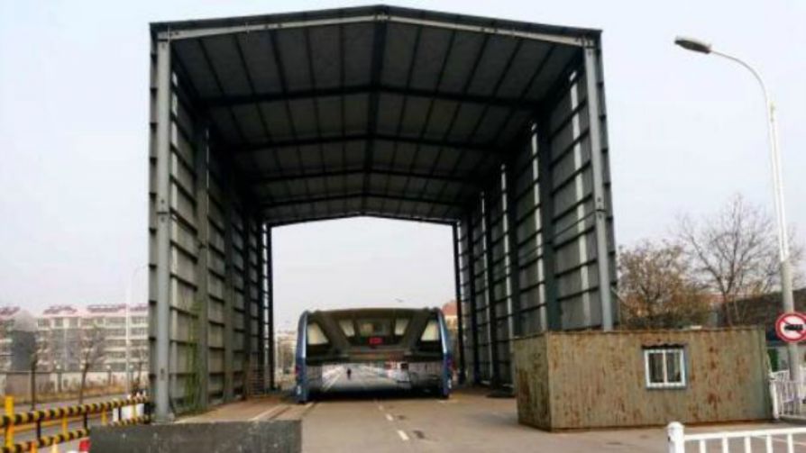 Хозяева бросили парящий автобус ТЕВ-1