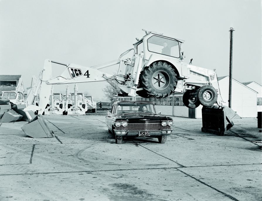 Первое в мире шоу с танцующей спецтехникой 1962 год