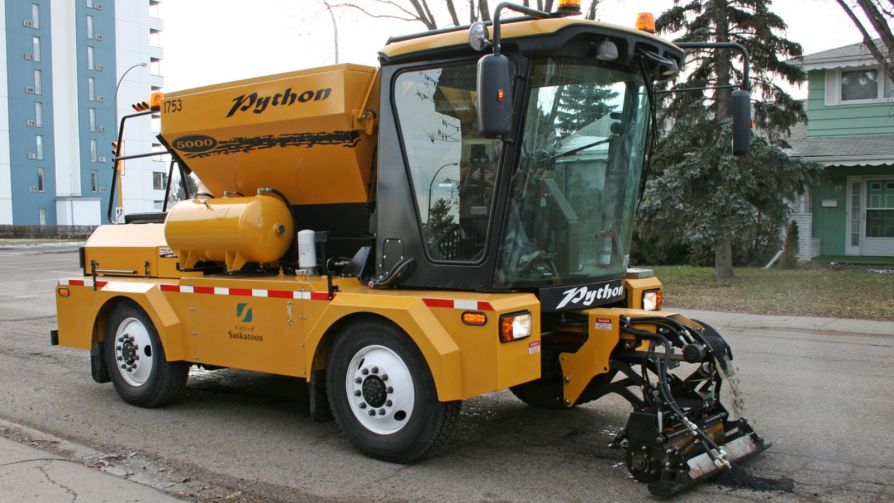 Дорожная спецтехника Superior Roads Python 5000
