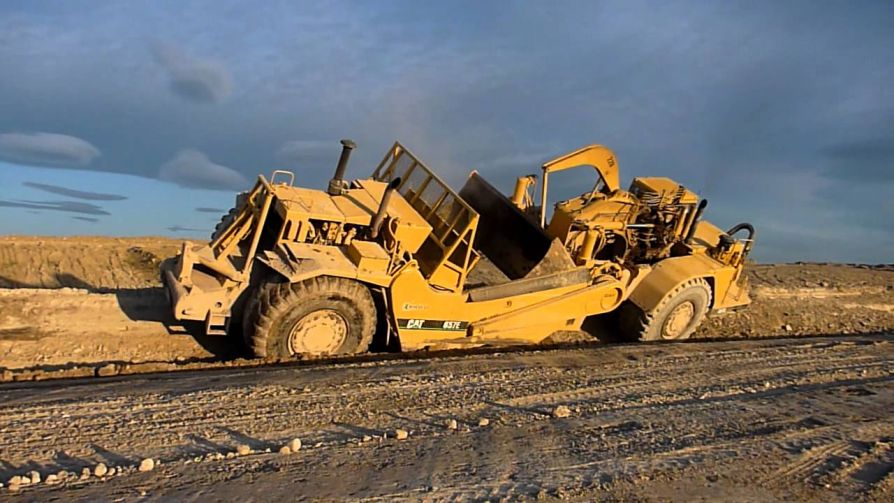 Скрепер Caterpillar 657G