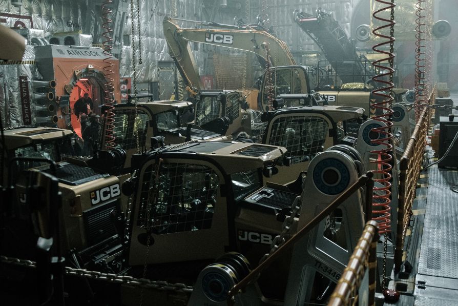 Спецтехника JCB в фильме Чужой