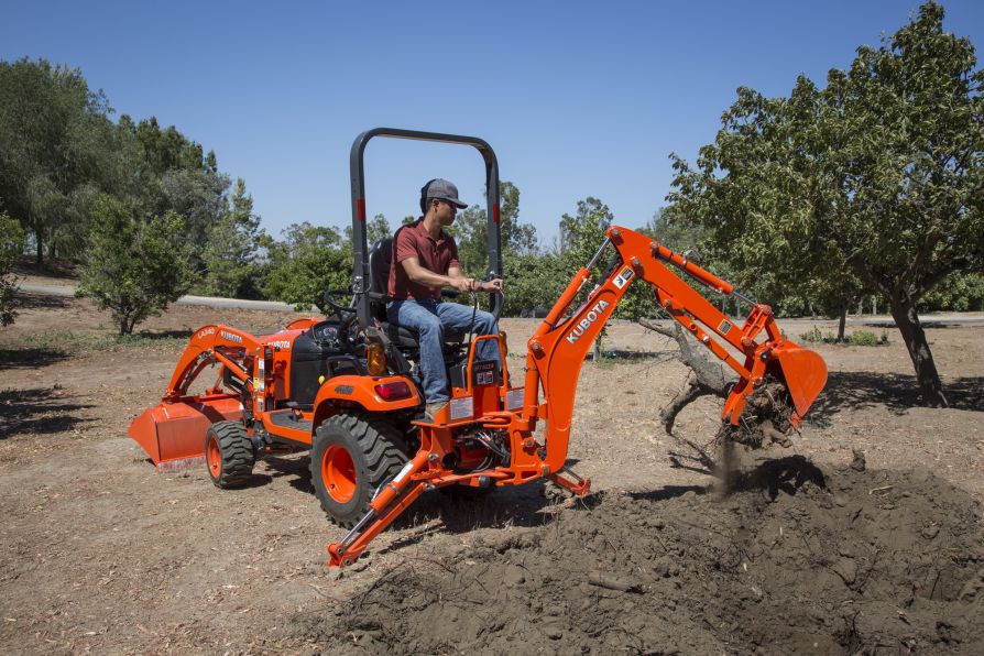 Трактор Kubota BX23S