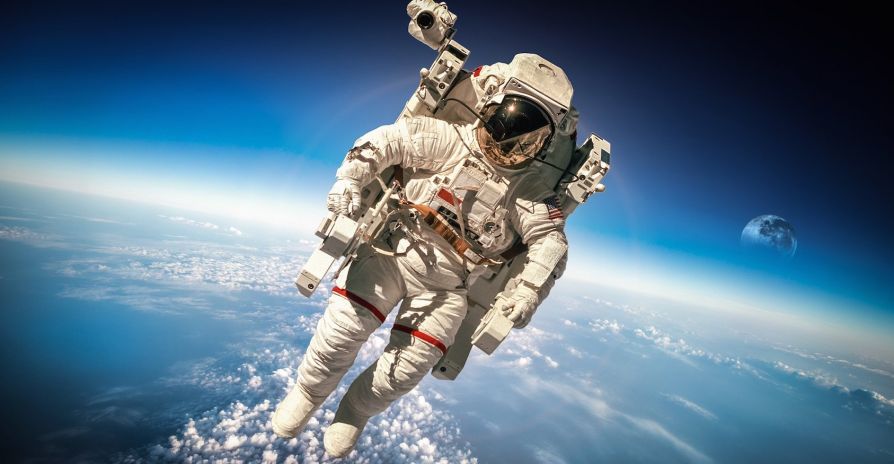 Новый вид космических скафандров с функцией самовозврата на корабль